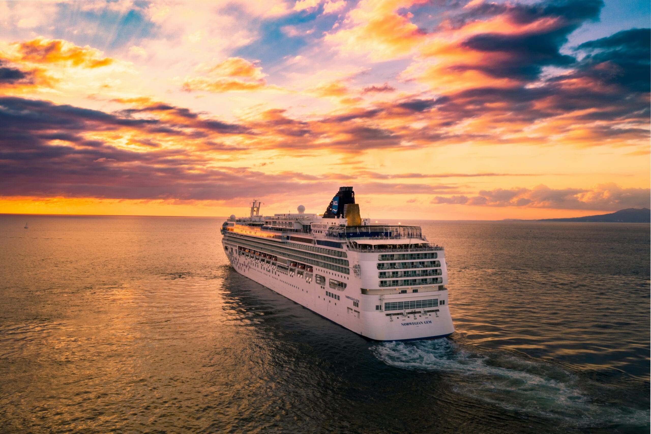 Should Solo Cruisers Use a Travel Advisor
